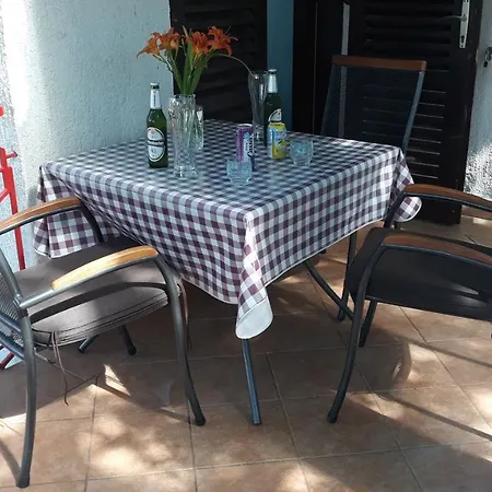 Kucan * Porat (Krk)